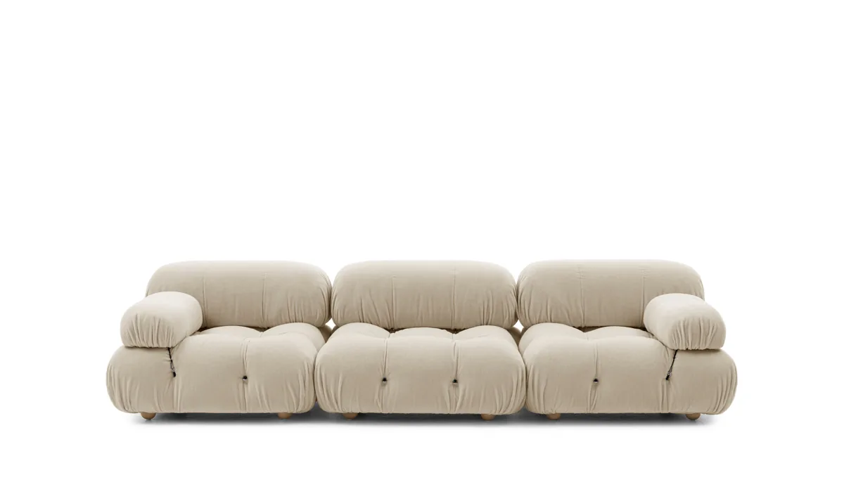 Camaleonda three-seat composition in cream fabric, shop packshot E_CAM_0005, rings and cables visible